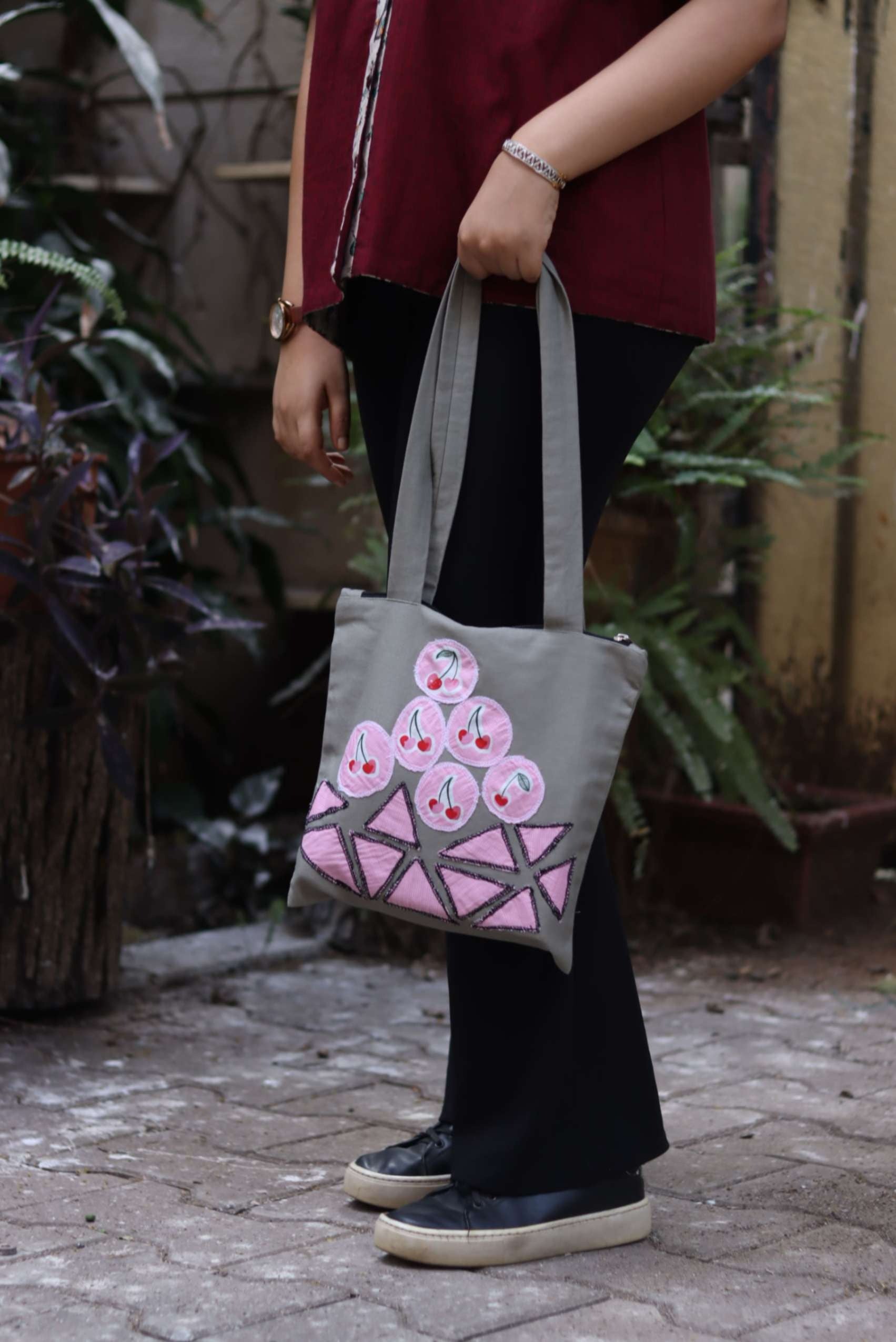 Cherries in a Broken Bowl Bag