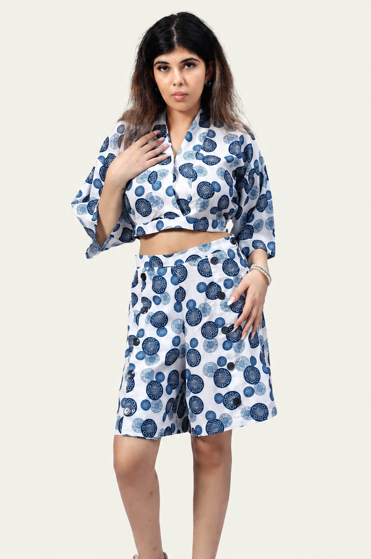 Nouveau Kimono - Japanese Circles