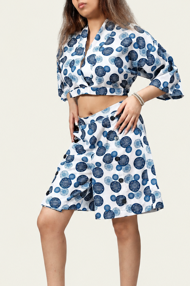 Nouveau Kimono - Japanese Circles